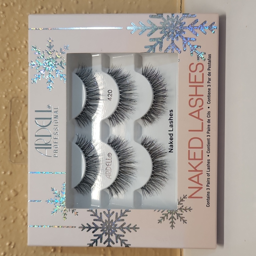 🆕️ NAKED LASHES 3 PAIRS